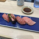 グルメ廻転寿司 まぐろ問屋 やざえもん - 