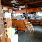 手打ちうどん　はるや - 店舗内