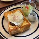 Hare ma - フレンチトーストwithベーコン&エッグ