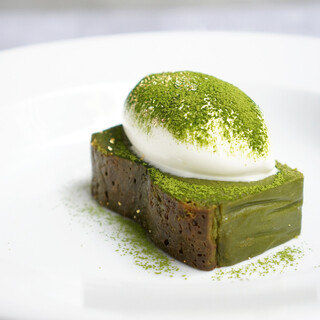 一番人気の抹茶ガトーショコラ