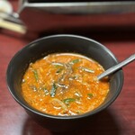 焼肉幸泉 - テグタンスープ　ご飯ダイブしたかった...