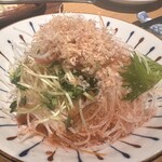 吟醸マグロ - ツマサラダ