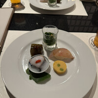 ray dining - 