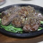 スタミナ料理・もつ焼き いな屋 - 