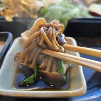 シャングリラズシークレット 銀座店 - 煮えたきのこ