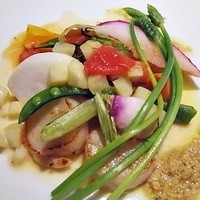 シェ フルール 横濱 - 魚料理(コチとホタテのポアレ･バターソース)