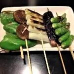 金陵本店 - 「野菜串」こんがり焼いてご提供。ぜひご賞味あれ