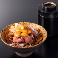 スペシャルガーリックライス(雲丹&ローストビーフver.)