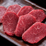 轡 - 馬赤身（焼肉）