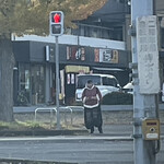 インデアンレストラン  ニューミラ - 交差点に雷神様のようなのが居たwww