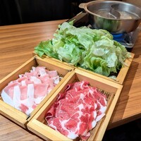 しゃぶしゃぶ・創作料理居酒屋 豚吟 栄店 - 