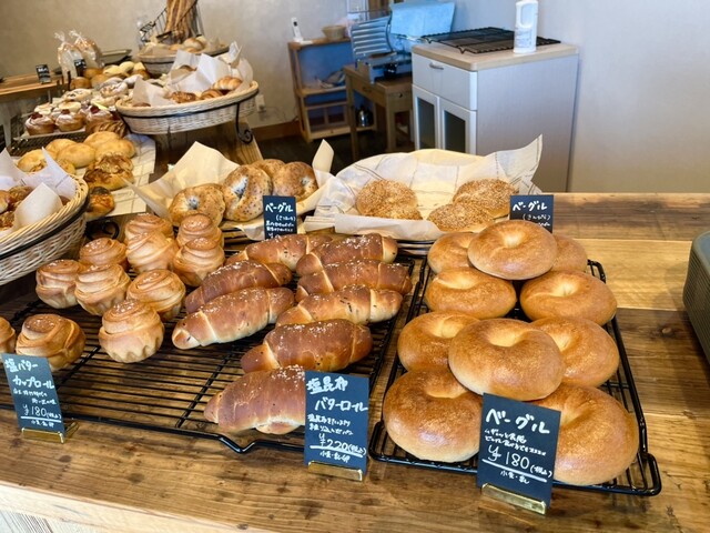 ハムハムべーかりー 塩バターカップロール＝Boulangerie HAMUHAMU（ブーランジェリー