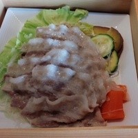 羅豚 ギンザ・グラッセ - 黒豚のせいろ蒸し