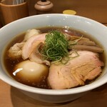 中華そば しば田 - 中華そば　　1.200円
      特製　　　　　480円