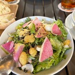 IVY PLACE - フライドニョッキ、春菊、百合根のサラダ