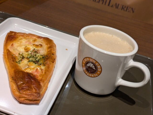 Saint Marc Cafe Osaka Umeda Sayacho Ten photo 3