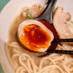 自家製麺 麺屋 利八 - この味玉が至高