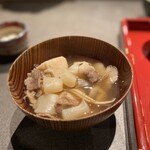 山形座 瀧波 - 芋煮の出汁の旨さよ！！米沢牛の出汁ですね。こんにゃくがこれまたプリンプリンでびっくりでした。