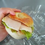 ダーシェンカ - ベーグルサンドハム&チーズ