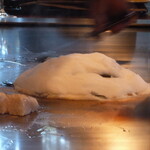 八王子うかい亭 - あわびの岩塩の山とタラ