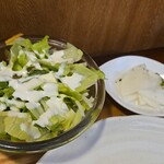 キッチン ブルー グローブ - サラダ、お新香のアップ