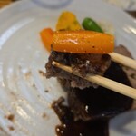 キッチン ブルー グローブ - 人参を添えて