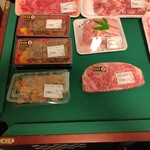 あんず お肉の工場直売所 - 黒毛和牛焼肉弁当は絶品！国産若鶏ムネ唐揚げもカラッとして美味しかった。