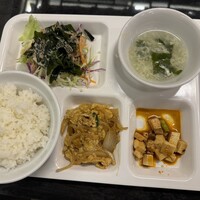 銀座夜市 - 注文してすぐバイキング形式で取ってきたお料理