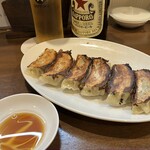 ぎょうざ屋 くまぞう - 焼ぎょうざ500円