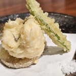 魚の郷 こにし - 　鱧、蓮根、モロッコインゲン