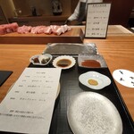 京町堀 なかむら - 左から、漬物、醤油、ソース、からし、お塩