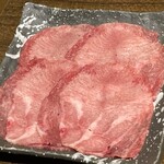 Hishimekiya Kobe Ekimae Ten