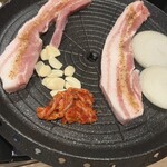 コリアンテーブル マウン - 