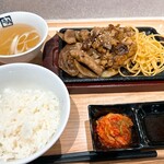 牛角焼肉食堂  - 全部盛り定食