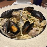 We eat Wheat 鵠沼海岸 - 