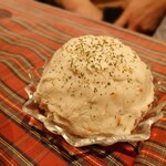 ハイランダーイン トーキョー - 男性の拳より大きいポテサラ