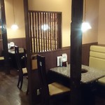 焼肉 金牛 - 店内の様子＠２０１４．０５