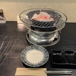 ホルモン しま田 - 焼くぞー