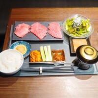 和牛焼肉 やくにく 路地裏 - 