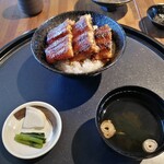 うなぎ四代目菊川 - うな丼3300円