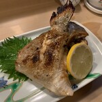 冨久栄鮨 - カンパチカマ塩焼き