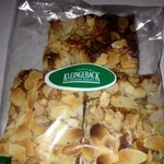 クラインゲベック - キャラメルアーモンド\150　一個食べてしまった。。。