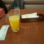 ロイヤルホスト - ドリンクバーのオレンジジュースです。