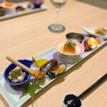 和食日和 おさけと - 名物！彩り八寸八種盛り合せ