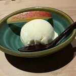 権八 SUSHI - （８）バニラアイス&リンゴ