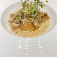 Vinoteca Fiore - ホタテのグリル
                    ～ポルチーニと色々きのこのクリームソース〜