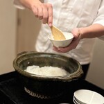 宮坂 - ご飯：煮えばら、赤出汁のお味噌汁、お新香