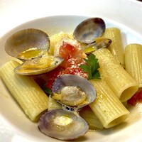 Serafina NEW YORK さいたま新都心店 - パスタ／魚介と旬野菜、チェリートマトのジェノベーゼソース…リガトーニ