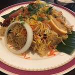 カーン・ケバブ・ビリヤニ - ビリヤニとライタ