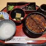 あつた蓬莱軒 松坂屋店 - 